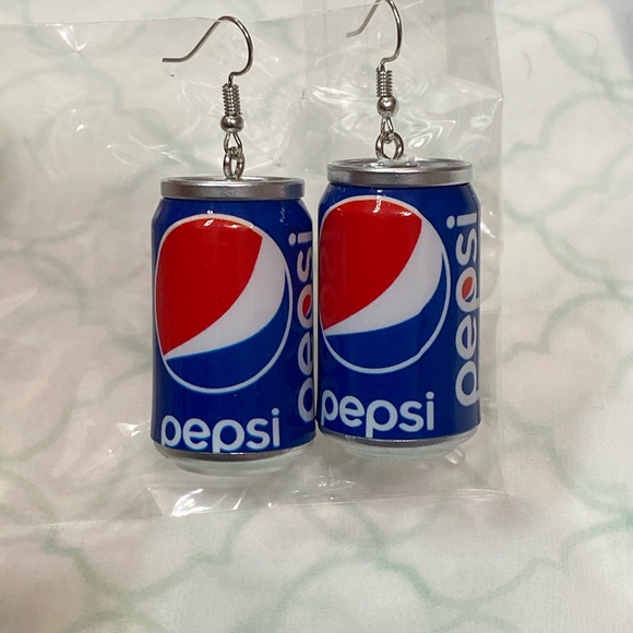 Earring - Picture 2 of 4